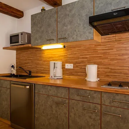 펜션 Augustin Mit Reetdach 바베