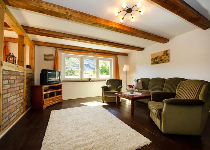 Augustin Mit Reetdach Feriehus