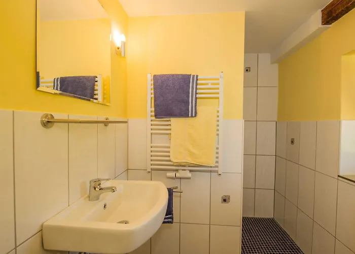 Augustin Mit Reetdach Feriehus