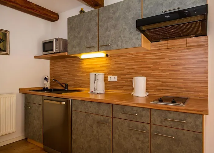 Feriehus Augustin Mit Reetdach Baabe